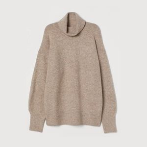 Fine Knit Turtleneck Sweater in Beige Melange